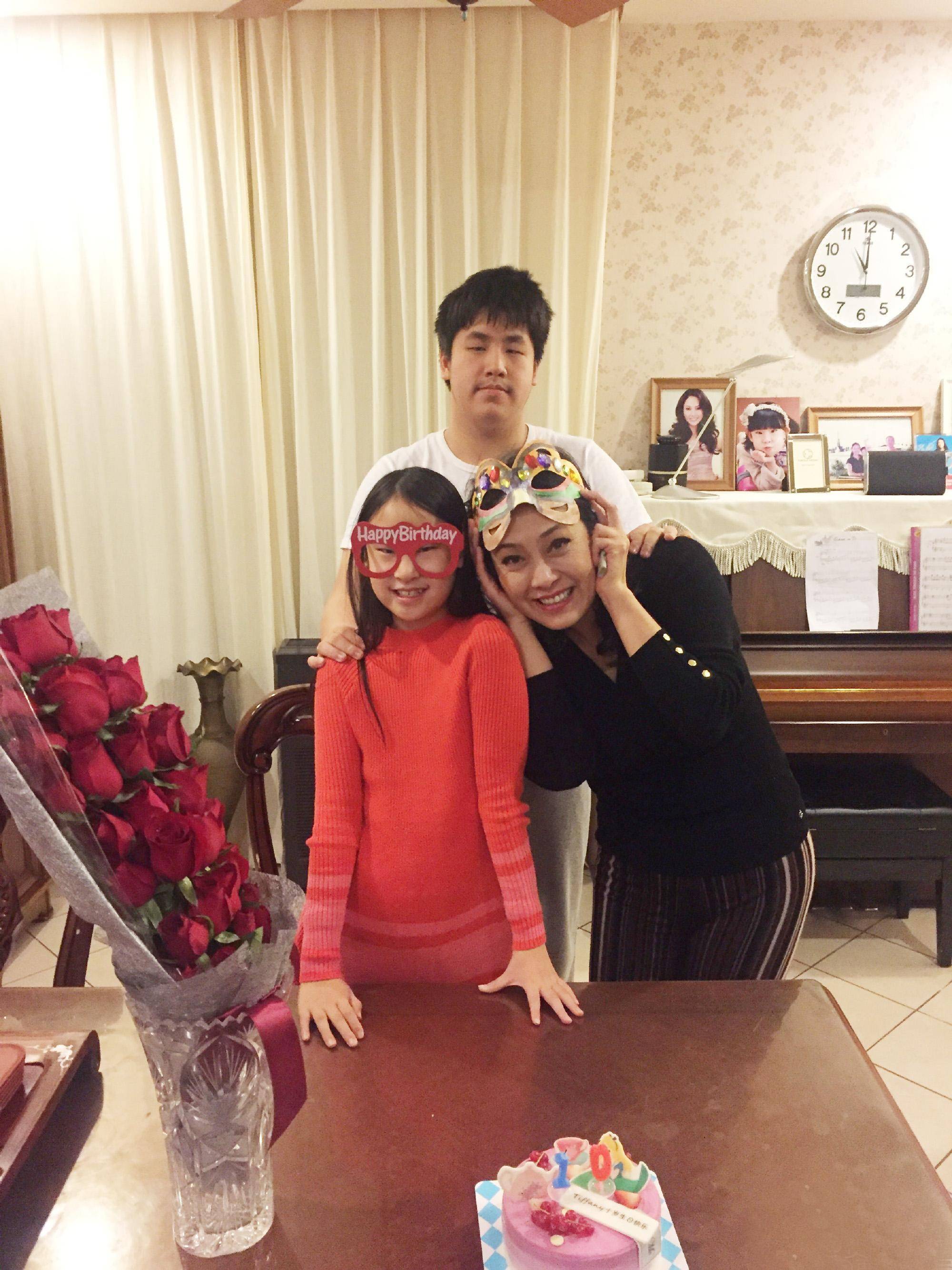 荧屏坏女人贾妮哥哥早逝留下心痛她赌气结婚赌来了幸福