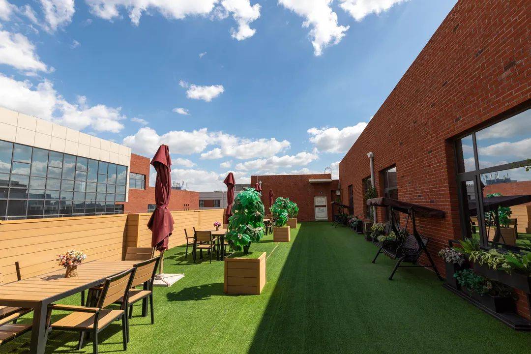 西安欧米奇的品牌知名度高吗?教学模式怎样?