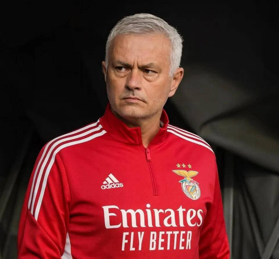 穆里尼奥率领本菲卡葡杯晋级，欧冠生死战即将打响