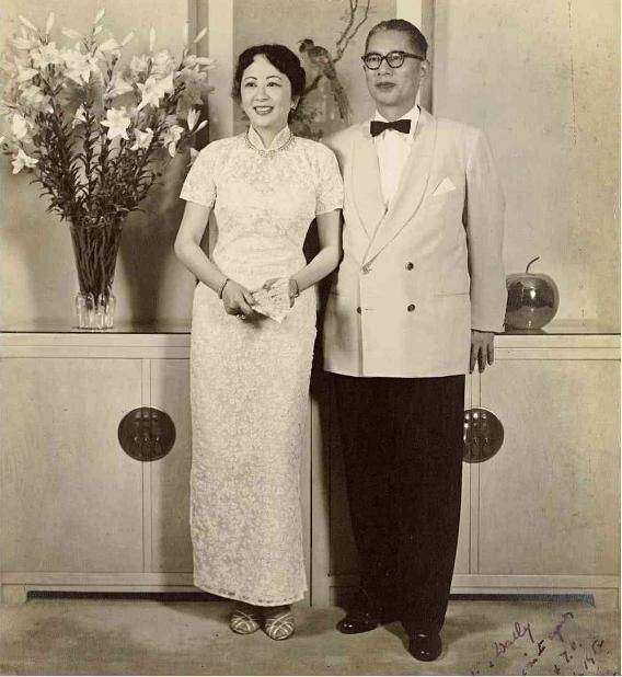 她是宋氏三姐妹财富最多的一个,一生有四个子女,可惜少人有知晓