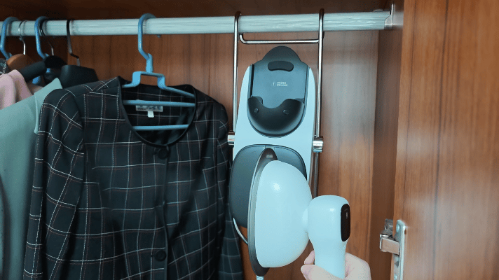 专业级奢护熨衣体验!舒乐氏Lina挂烫机，让每日精致成为轻松习惯!