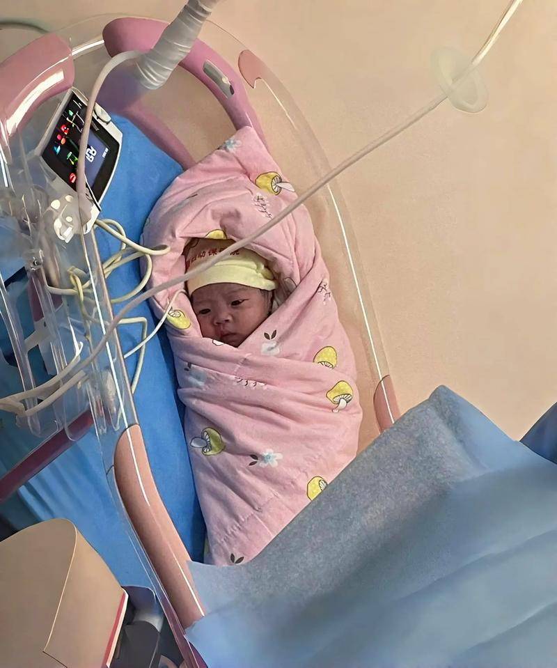 新生儿常见育儿误区：脚凉是末梢神经没有发育好？