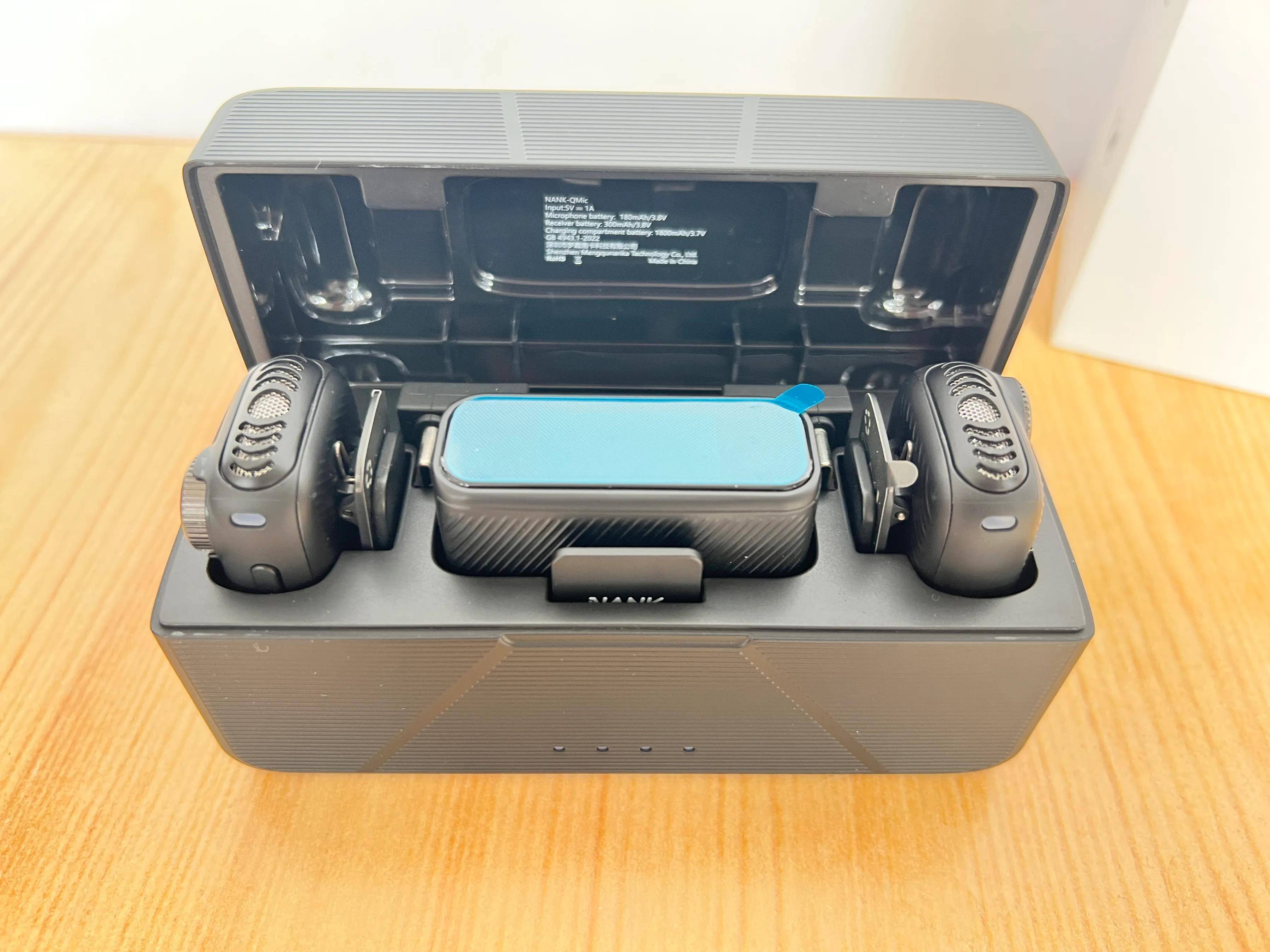 新手怎样获得录音棚级音质?体验南卡Qmic纽扣无线麦克风