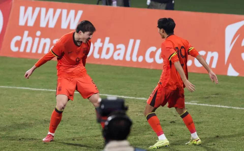 U16国足豪取五连胜强势晋级！媒体热议：绝对优势不止瞄准亚洲杯