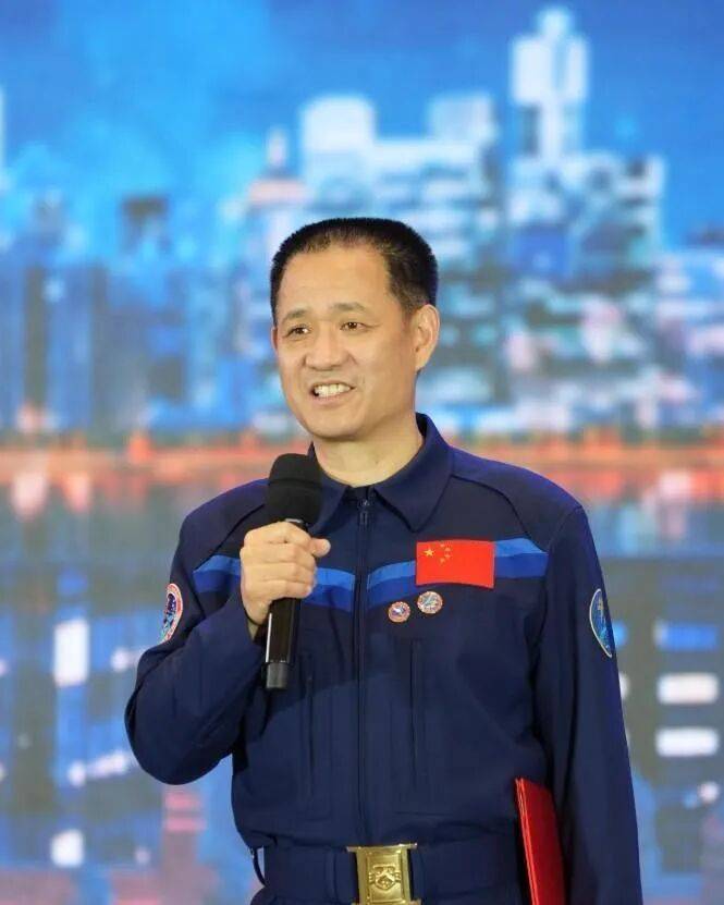 聂海胜退休生活曝光,他的几个新身份,比飞天时还惊艳!