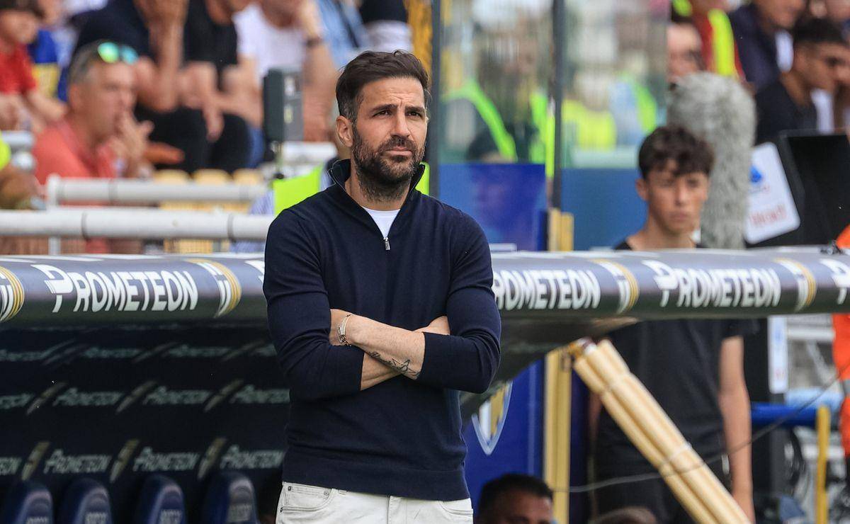 AC米兰1-0登顶意甲！38岁名将却抢走风头，带队12场不败紧追榜首