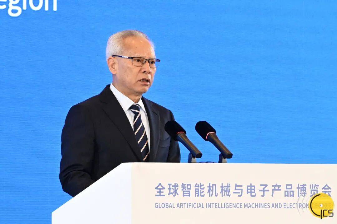  岑浩辉：持续优化科技创新生态环境 推动新型科创产业稳步成长