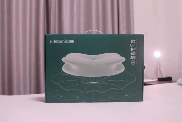 从「僵硬」中开机，添眠荷叶护颈枕，热敷又牵引，躺下就回血！