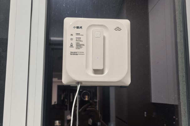 什么牌子的擦窗机器人好？2025年度公认最好用的10款擦窗机器人