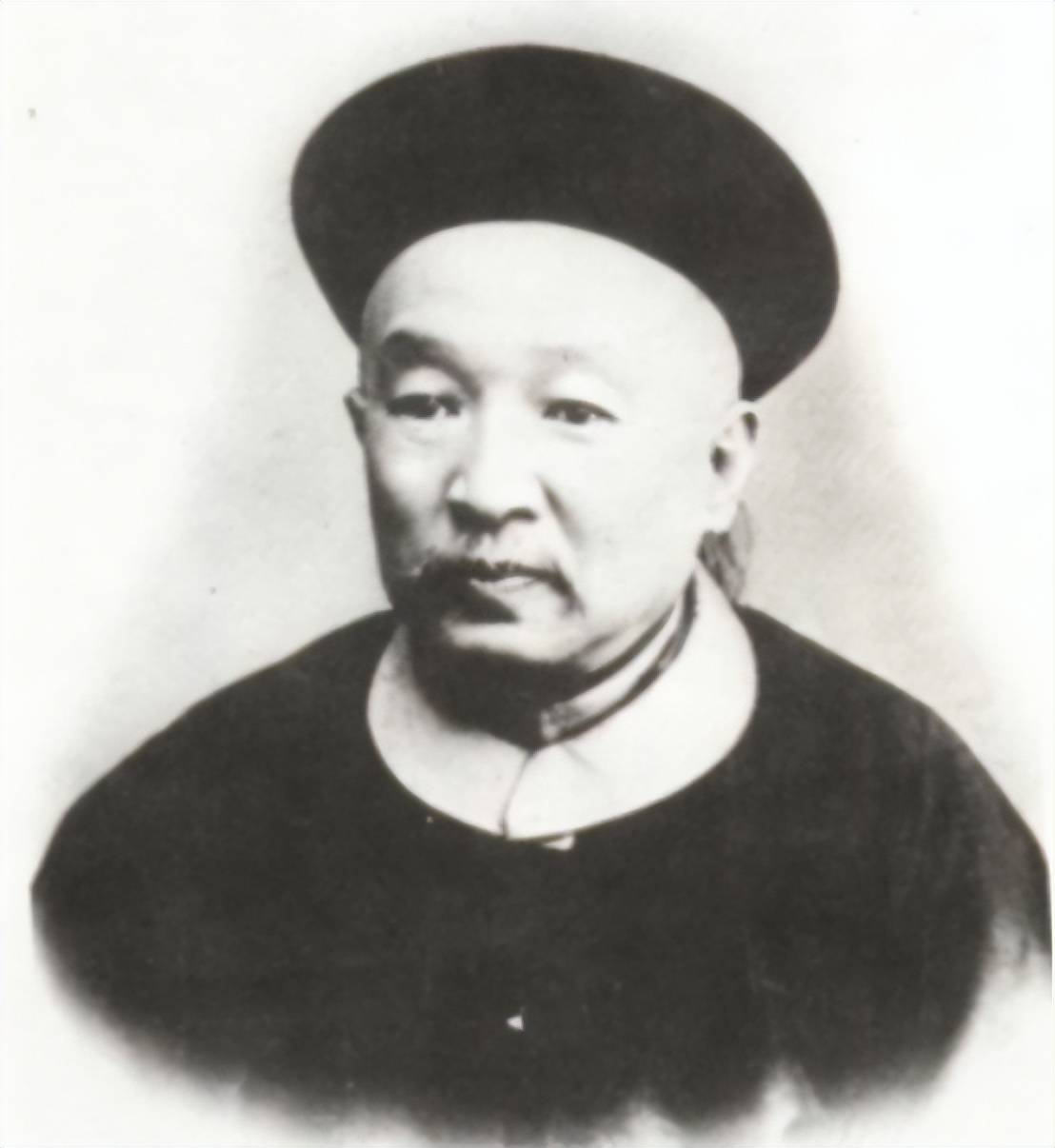 按理来说,像盛宣怀这样的父亲,子女应该不