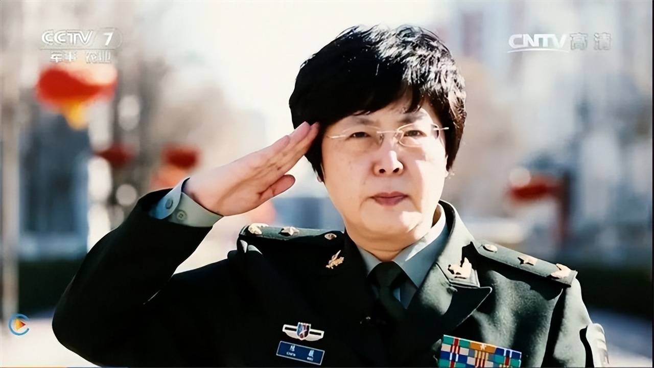 女英雄陈薇,结婚30年没做过家务,丈夫:做家务是对她才能的浪费