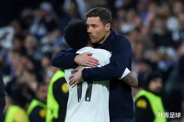 共度危机！皇马4人公开力挺阿隆索：100%支持他 没人放弃