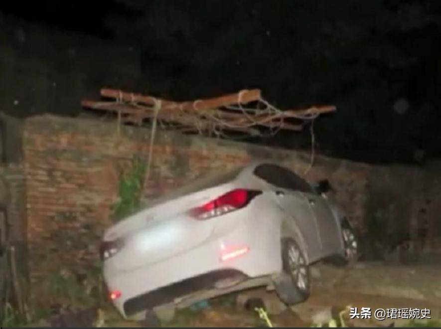 2021年,男子撞死60岁老人弃车逃逸,回家发现死者竟是亲生父亲