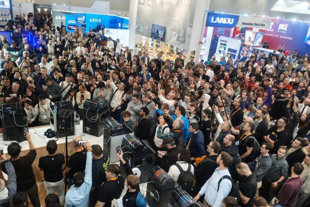 11月3D打印设备产量同比增100.5%！出口+国补+进课堂三重引爆