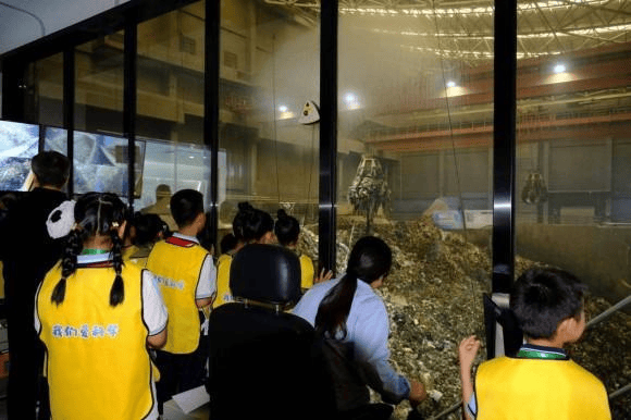 “绿色课堂”开门授课:杭州让垃圾分类教育触手可及(图3) “绿色课堂”开门授课:杭州让垃圾分类教育触手可及(图3)
