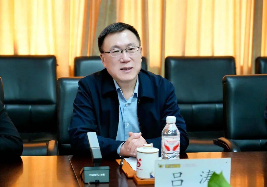 山东省高级人民法院副院长吕涛一行莅临世纪金榜走访调研