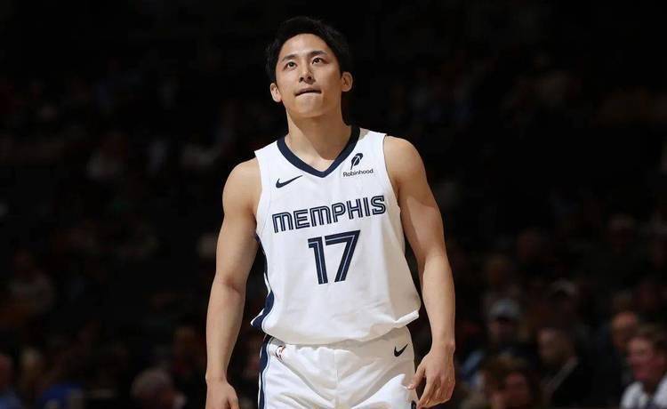 中国男篮首次归化失败！NBA官宣李凯尔国籍变更，公开内部的3大矛盾