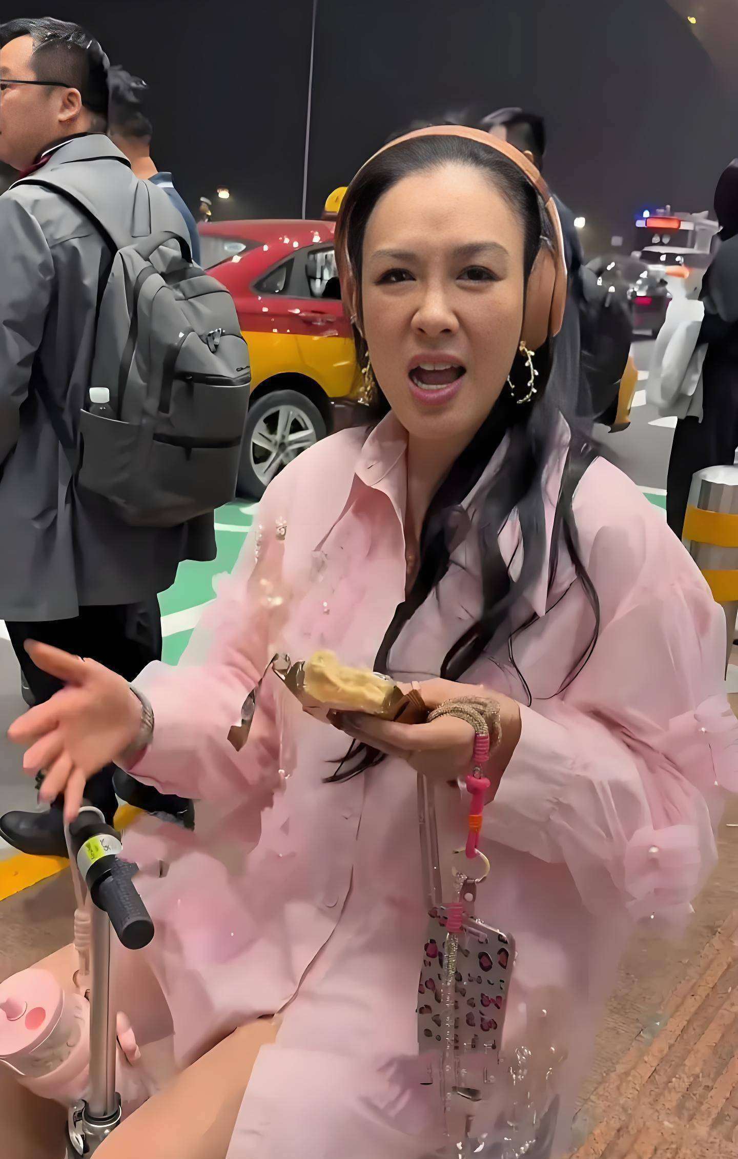 钟丽缇胖到180斤?近照胸大臀圆赘肉横生网友这身材太辣眼