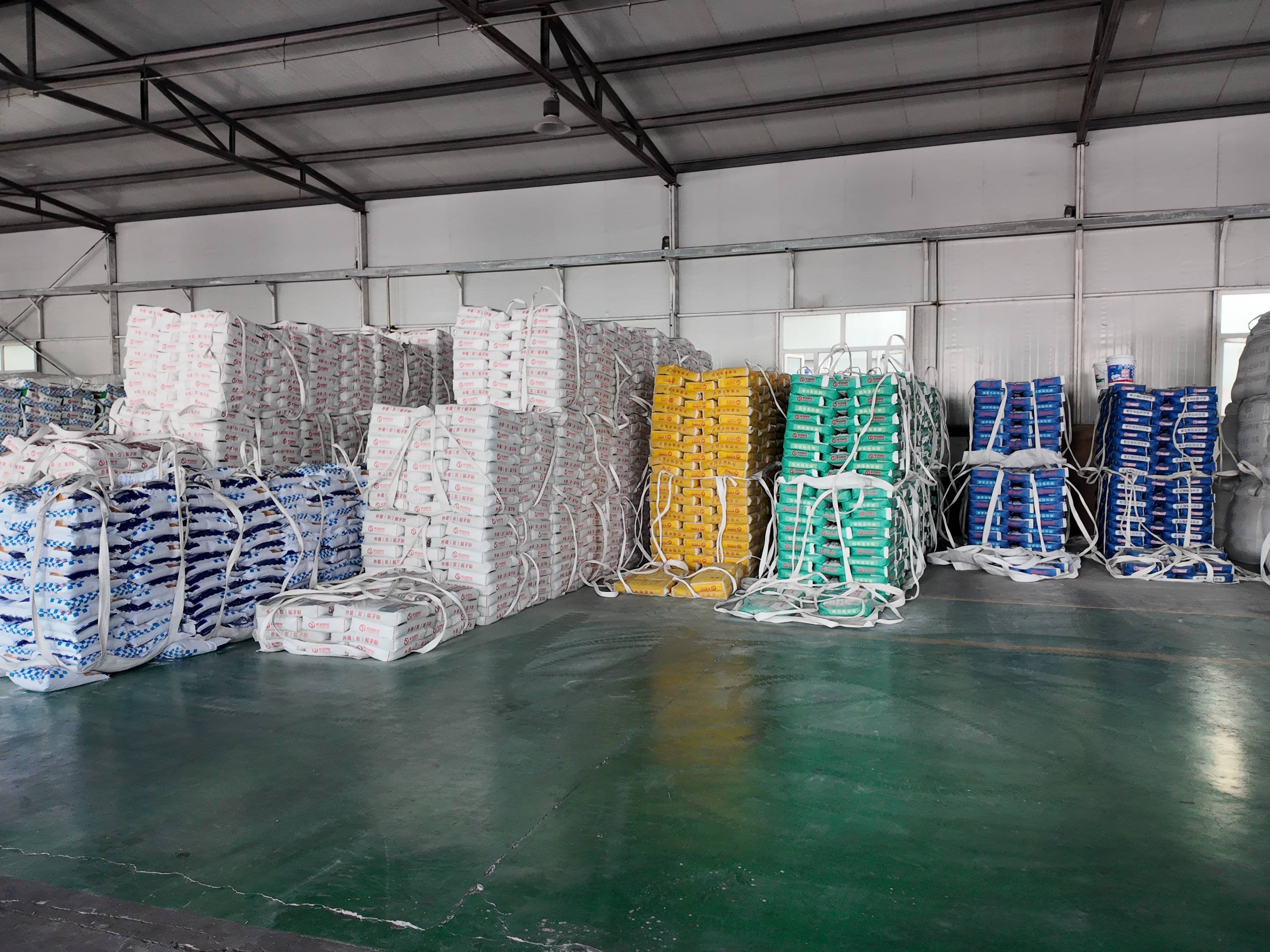 装修异味大？选首佳腻子粉，住得更安心。