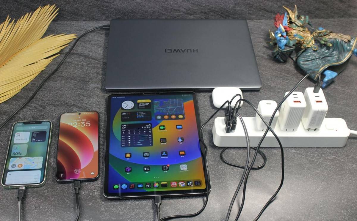 桌面太乱？插头打架？奥睿科“胖瘦”多功能插排终极选购指南