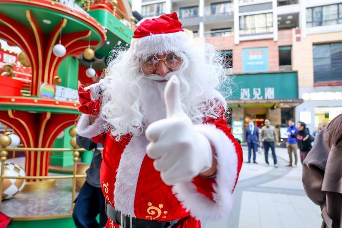 篝火燃冬,飘色映河!祈福缤纷世界双旦非遗民俗盛宴,解锁冬日双倍狂欢(图3) 篝火燃冬,飘色映河!祈福缤纷世界双旦非遗民俗盛宴,解锁冬日双倍狂欢(图3)