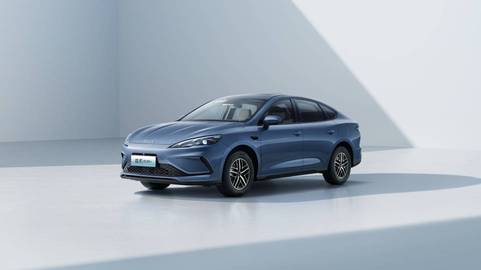 比亚迪开创大电池插混时代，不愧是新能源行业风向标！