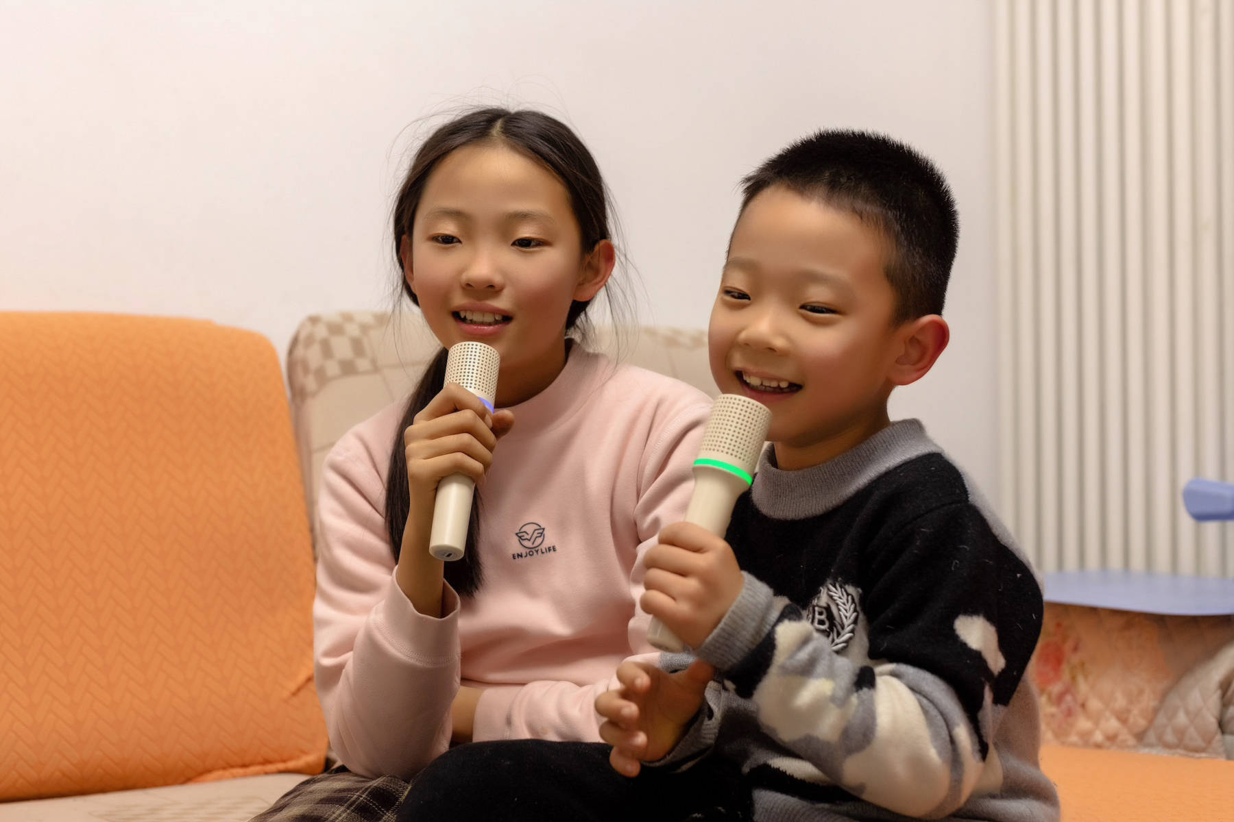 得胜H2小哑铃音箱，让孩子放下手机变身家庭歌唱家