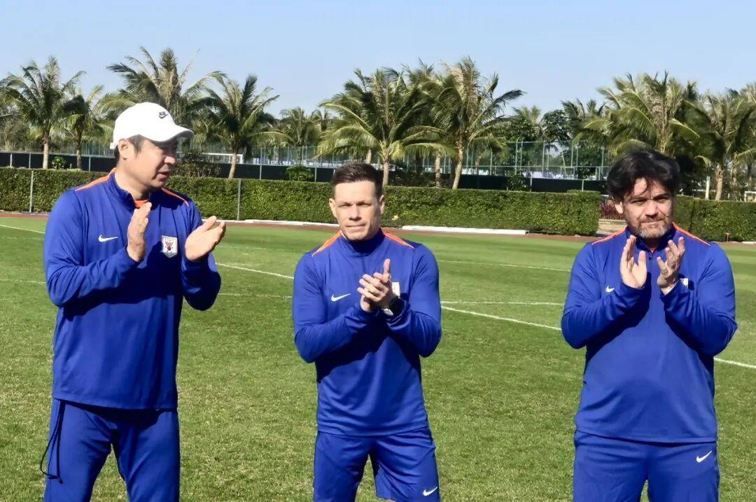 泰山官宣两名西班牙助教 新赛季教练团队基本敲定