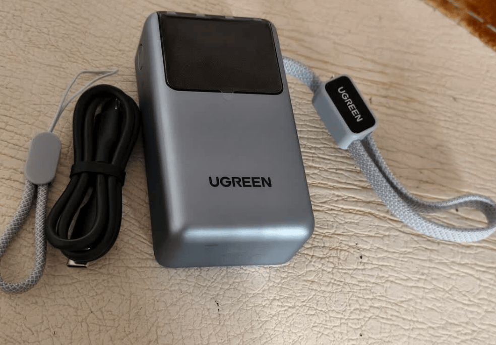 充电宝怎么选择？选充电宝主要是看什么？2026年10款充电宝终极测评，到底哪款是性价比之王？