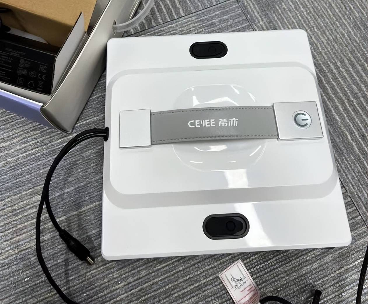 家用擦窗机器人哪款好？2026年擦窗机器人前十名排行榜推荐，体验近乎“完美”