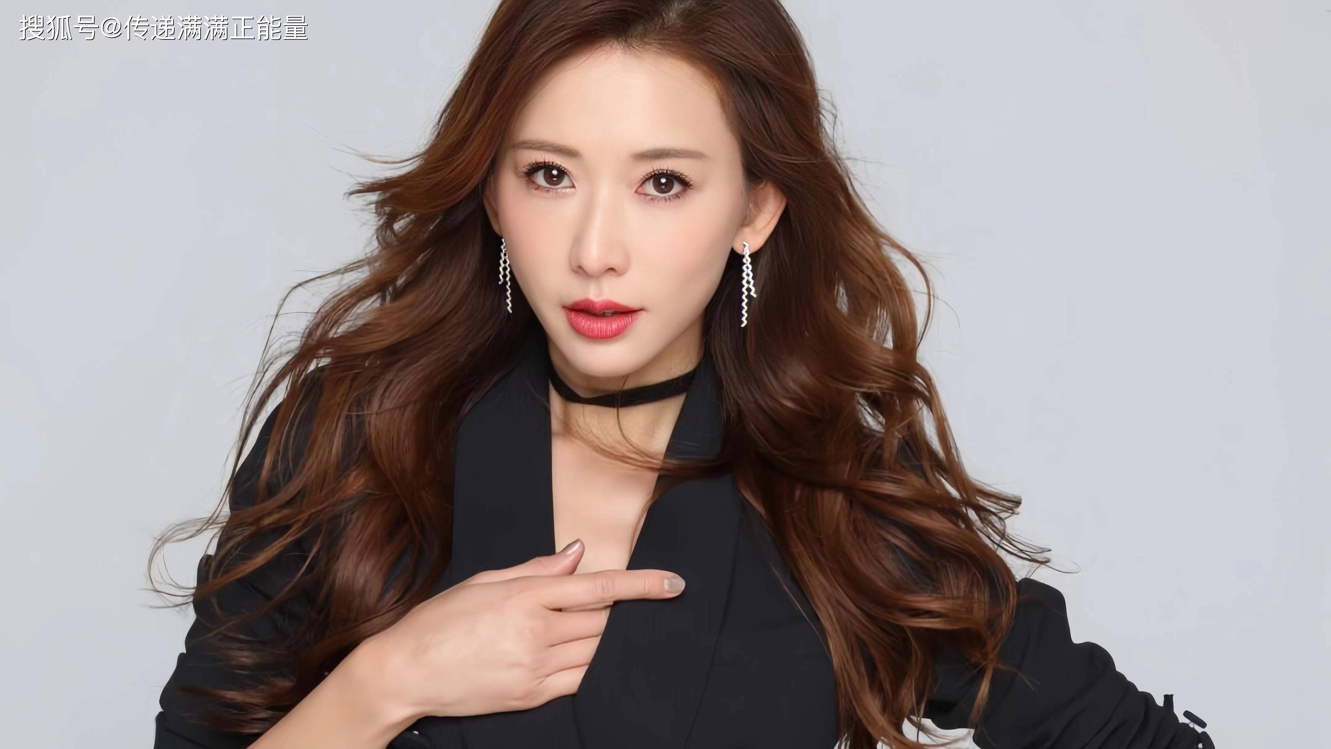 52岁林志玲刷屏:3个细节暴露她"陌生"的真正原因