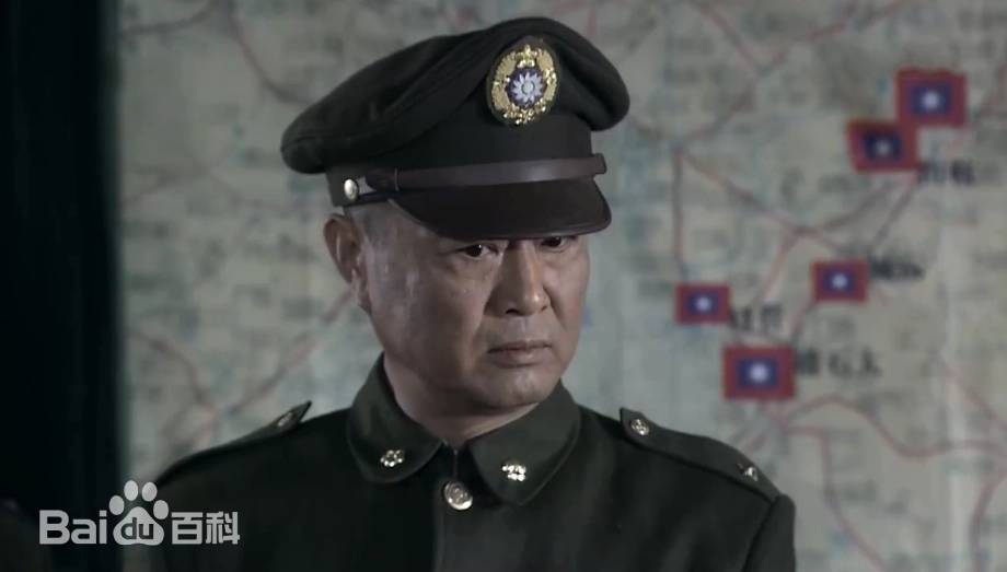 他是正师级待遇演员,既演军旅硬汉又演怕老婆的妻管严