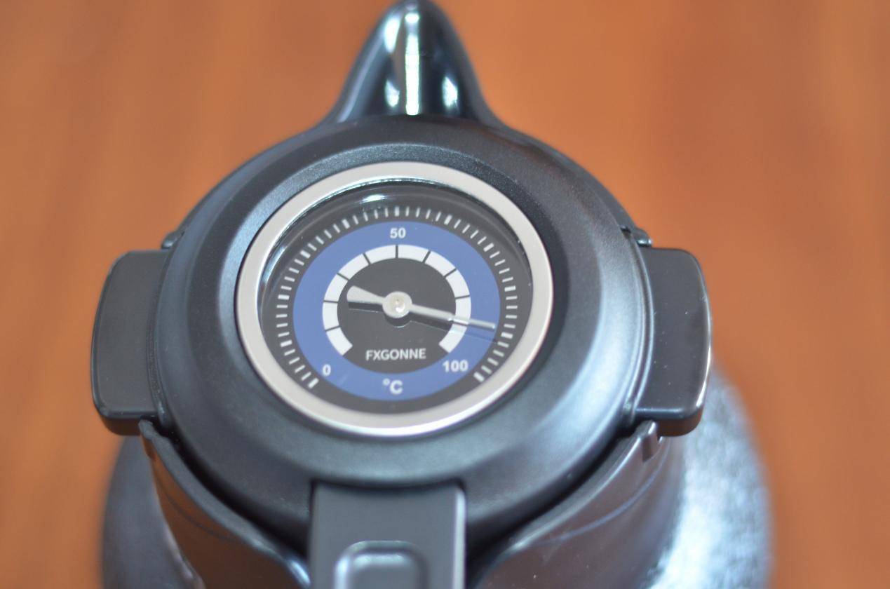 一步到位!宫菱保温壶测评:8层锁温+欧盟认证安全无毒+0胶水