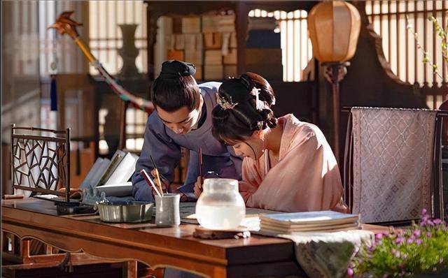 古代爱情诗篇_回文诗表达情感_表达思念爱人的诗句