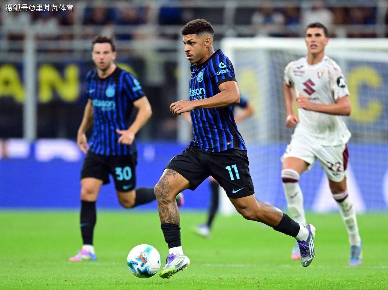 11号边锋难接班邓弗里斯,国米想卖他+迎回37岁老臣“佩剑”