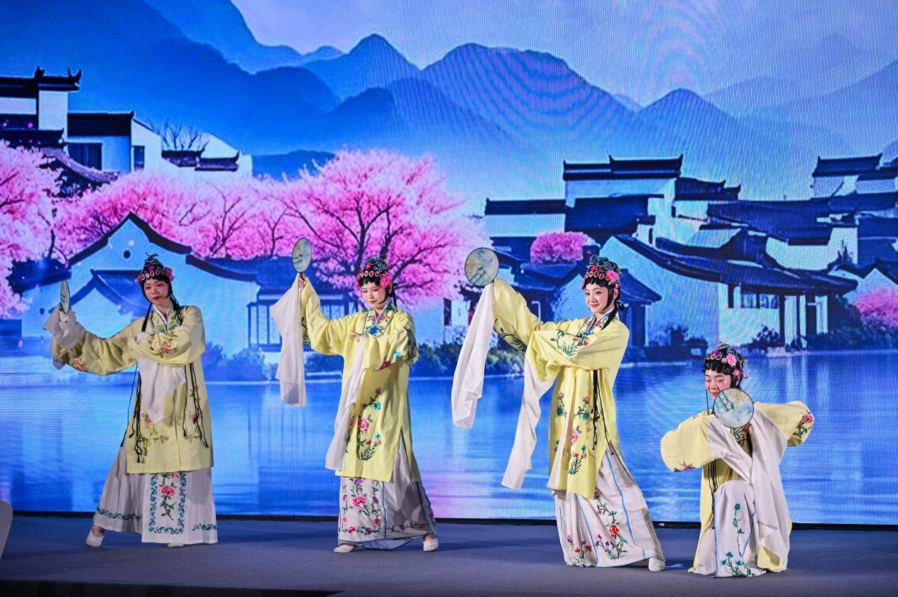 养固健“新平衡东方美私享荟”于苏州优雅启幕