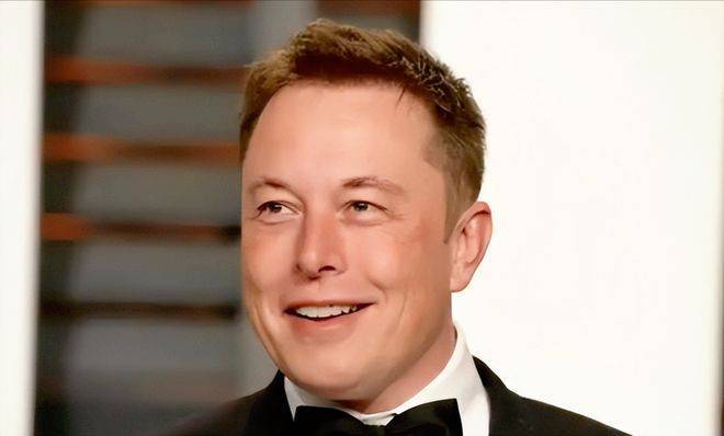 马斯克又语出惊人了，表示“我就是外星人，没人信”。