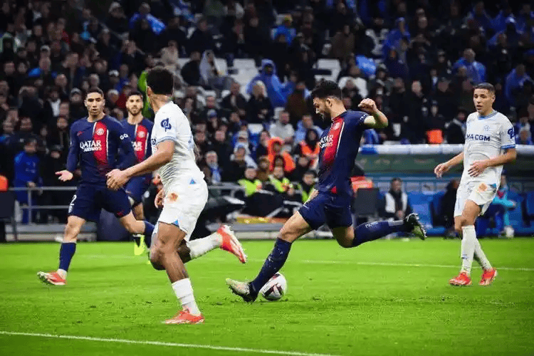 欧冠生死局！毕尔巴鄂残阵死磕里斯本，客场魔咒VS主场绝境