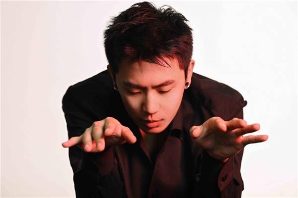 MARSIX刘家良发布全新钢琴专辑《Piano Spa》 以“情绪密度变化”构建音乐叙事