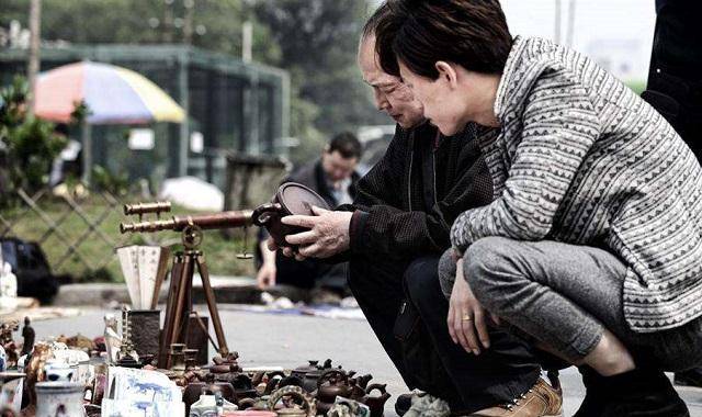 马未都：白手套拿字画，行！白手套拿瓷器，不行