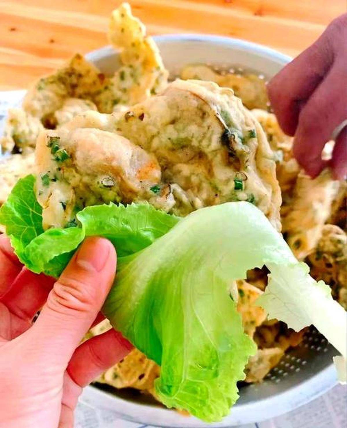 寻味粤西金黄酥脆的电白蚝炸