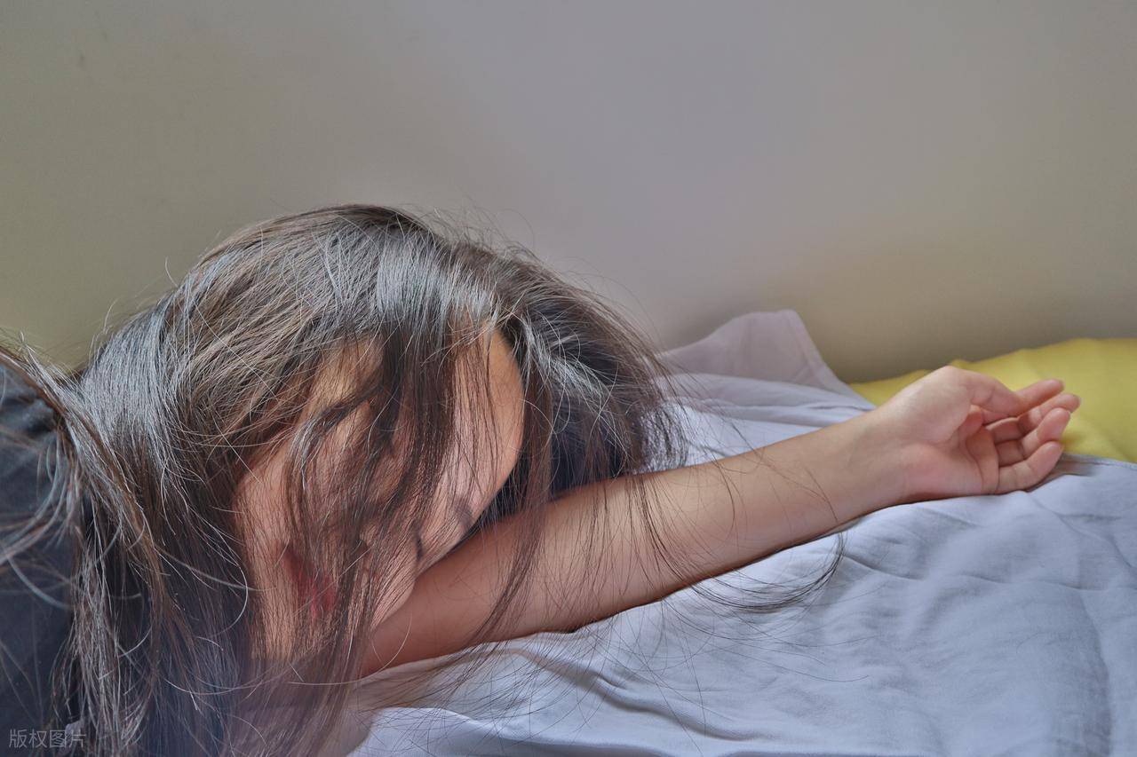 失眠别再数羊！赤峰齐艳龙：吃对7样东西，睡到天亮