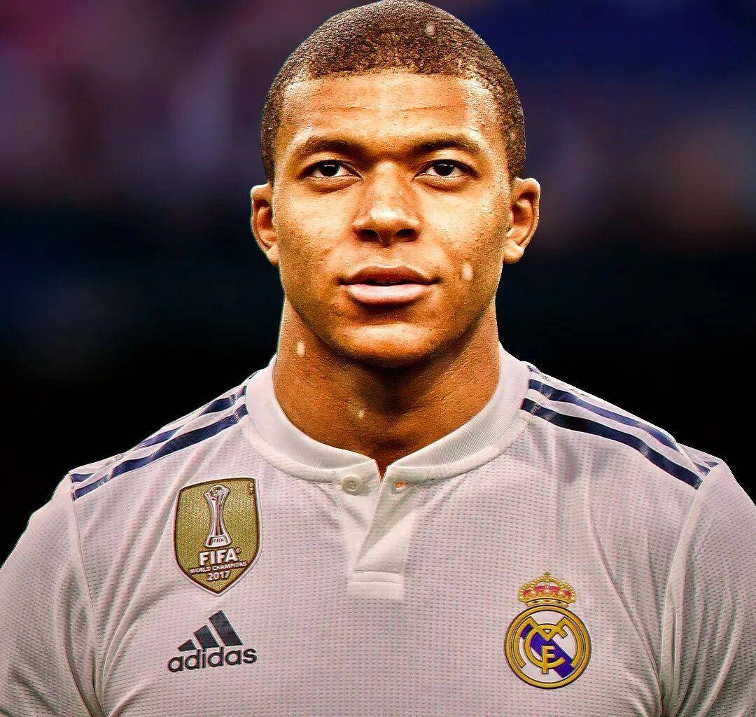 虽然皇马有可能四大皆空,但5月和7月,姆巴佩的确有可能连续打破两个足坛纪录