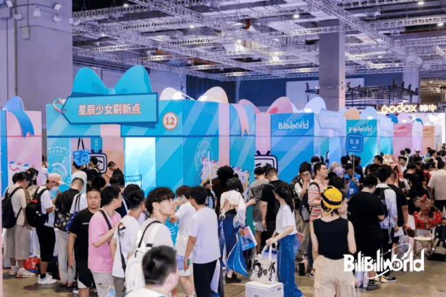 AI时代，企业为何集体走向艺术？京东、腾讯、梅见、喜茶的艺术实践观察