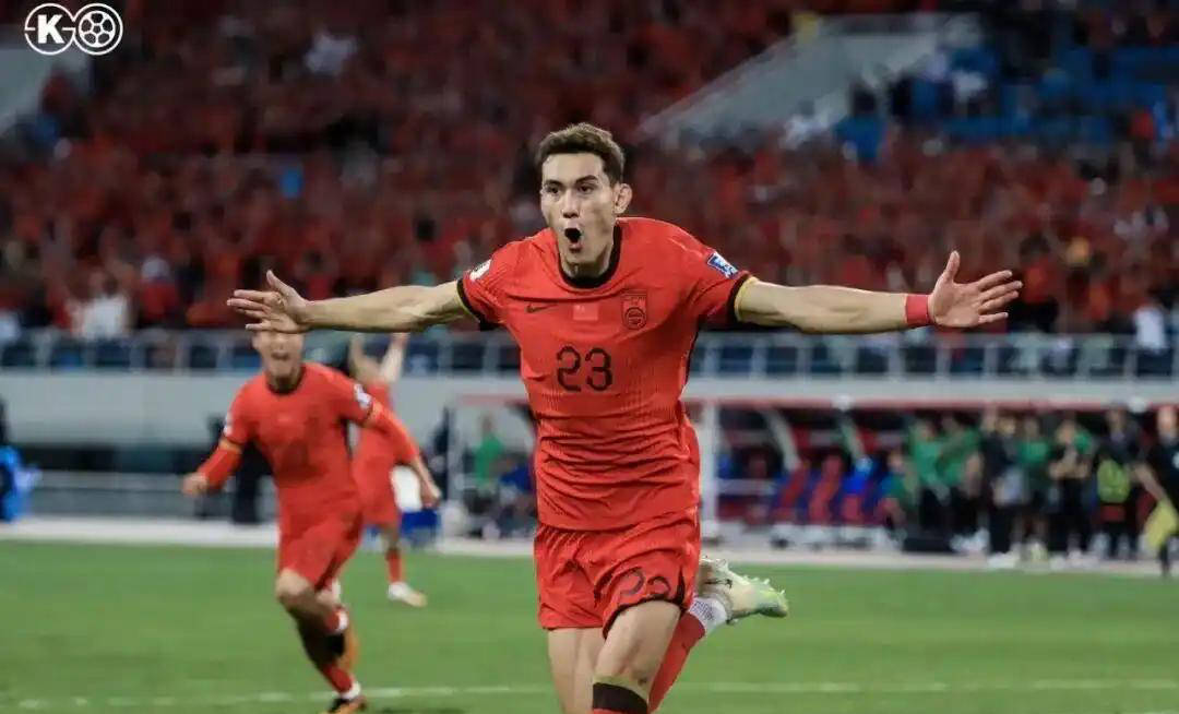 拜合拉木租借加盟成都蓉城：冲击国足需提升联赛表现，目标新赛季争冠