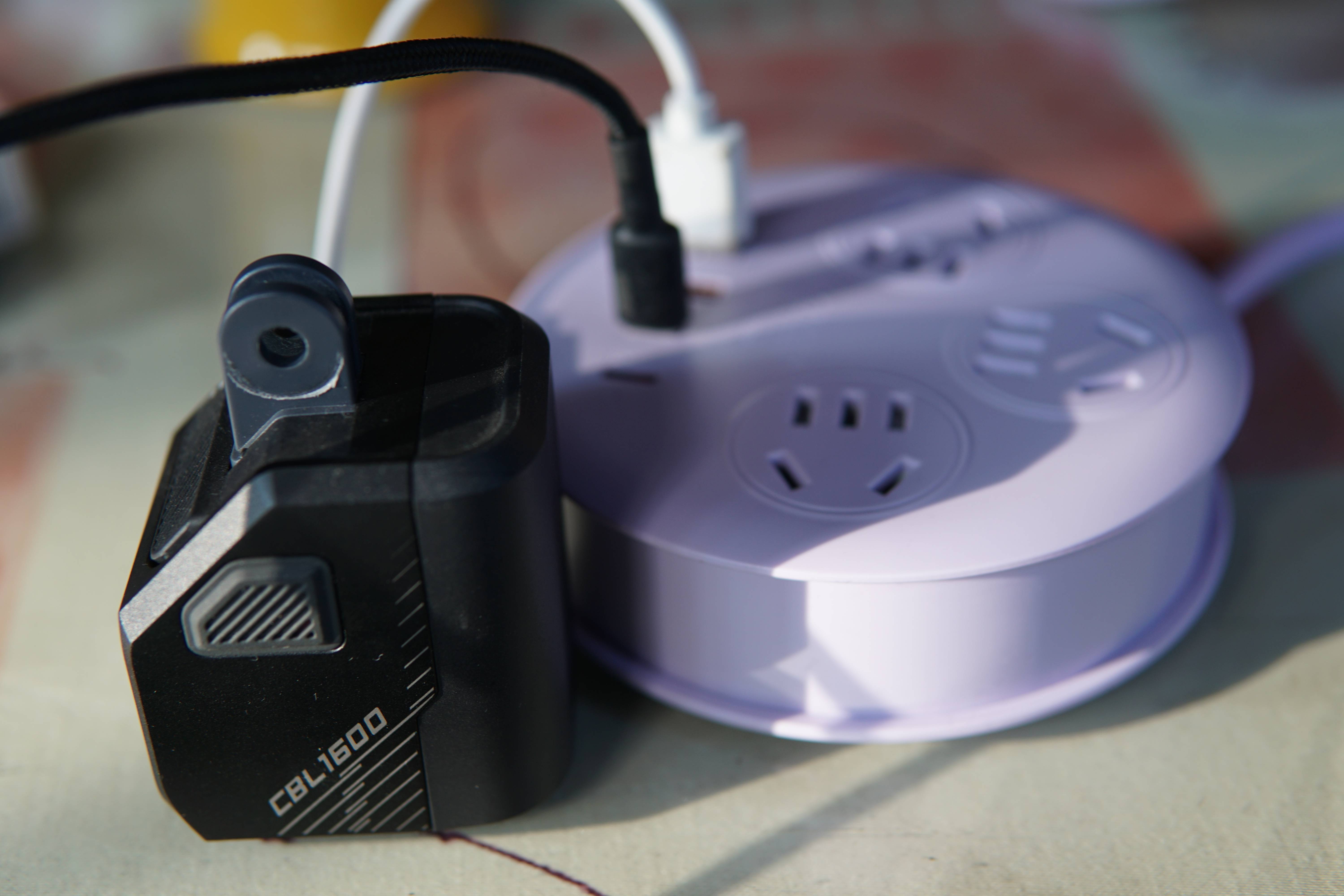 小巧可爱的七合一奥睿科电小包插排来了