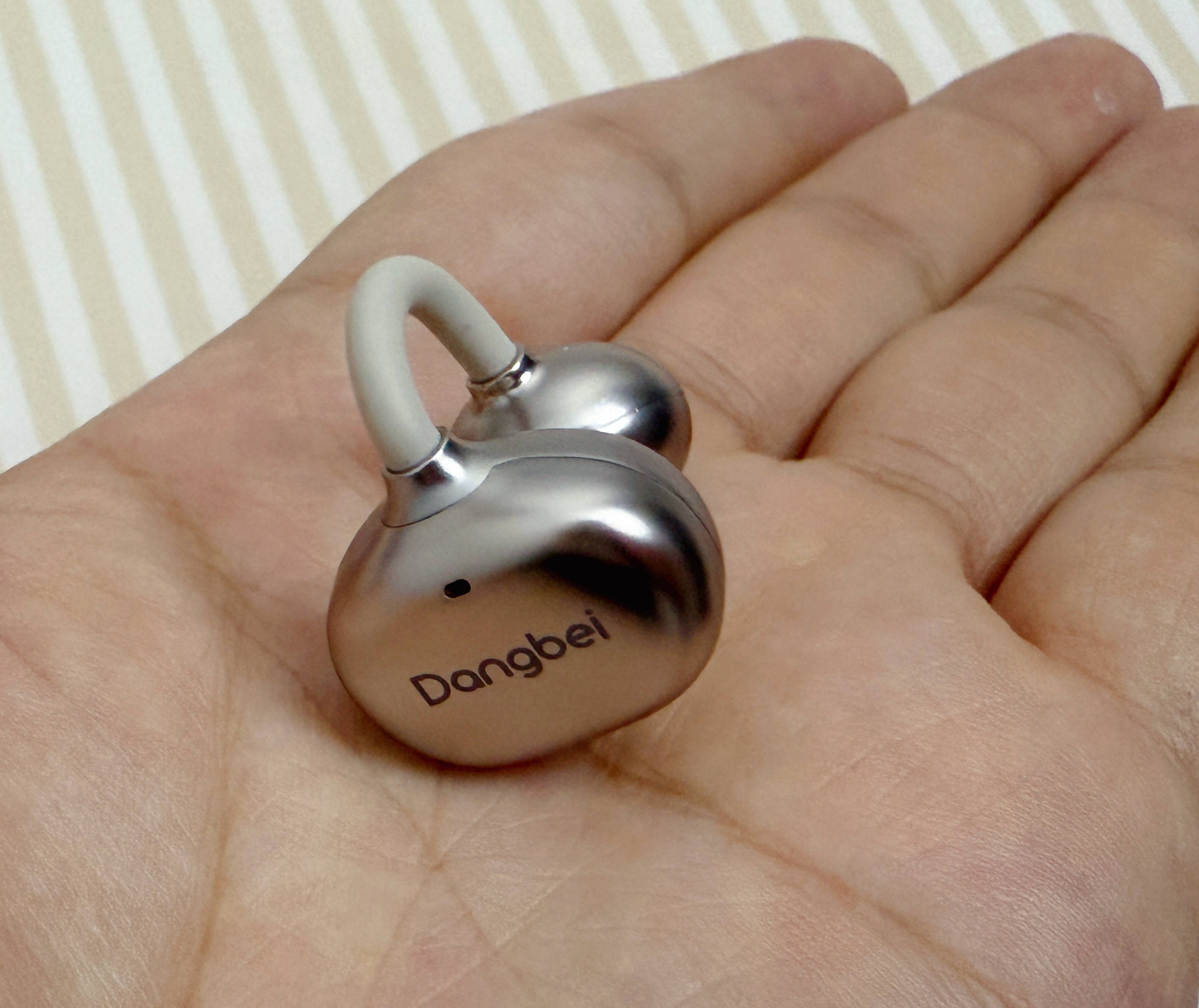 程序员听劝！当贝Air1耳夹耳机，开启高效新体验！