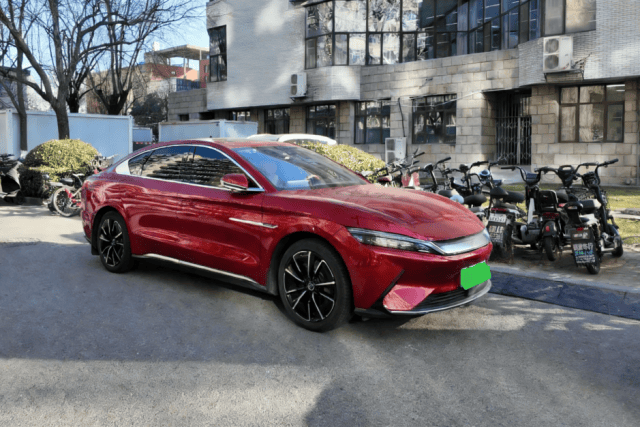 大学老师都在开比亚迪的背后：对技术与品牌的双重认可