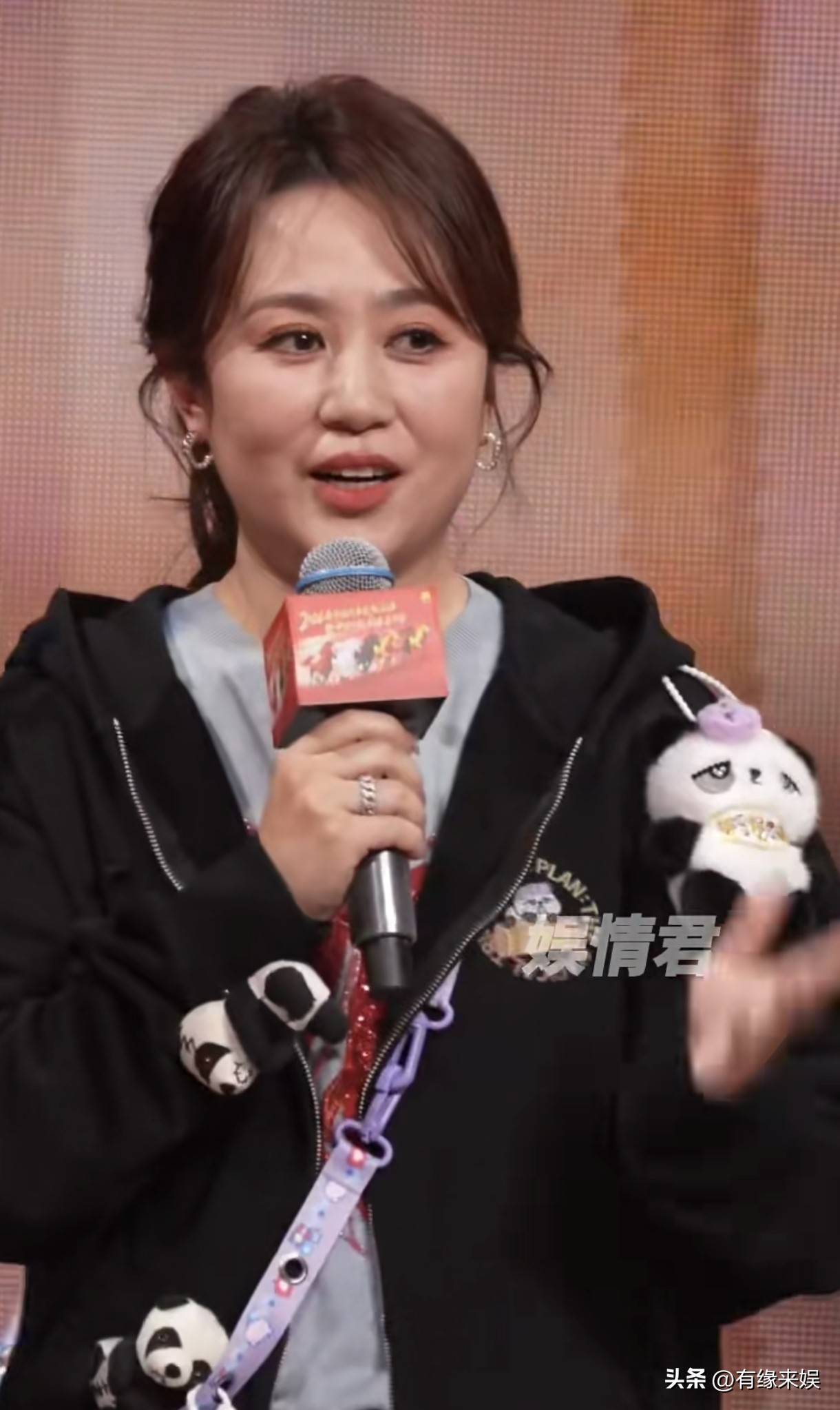 沈腾也没有想到距离过年仅剩6天43岁马丽就高调官宣了喜讯