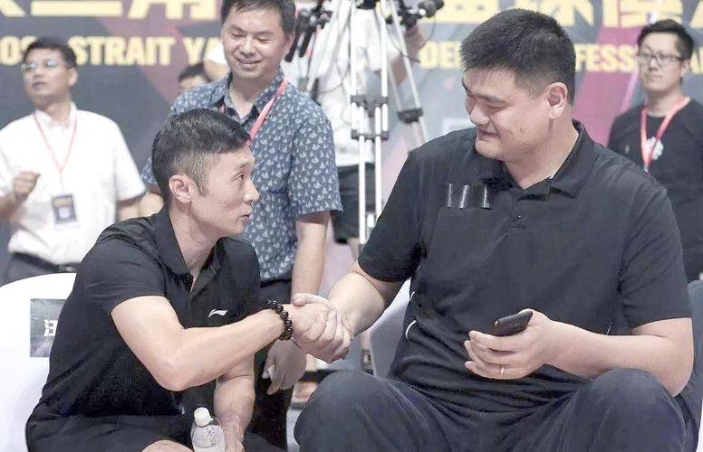 CBA刘炜下课！高分外援回归，广东新主场不简单，朱芳雨暗中布局